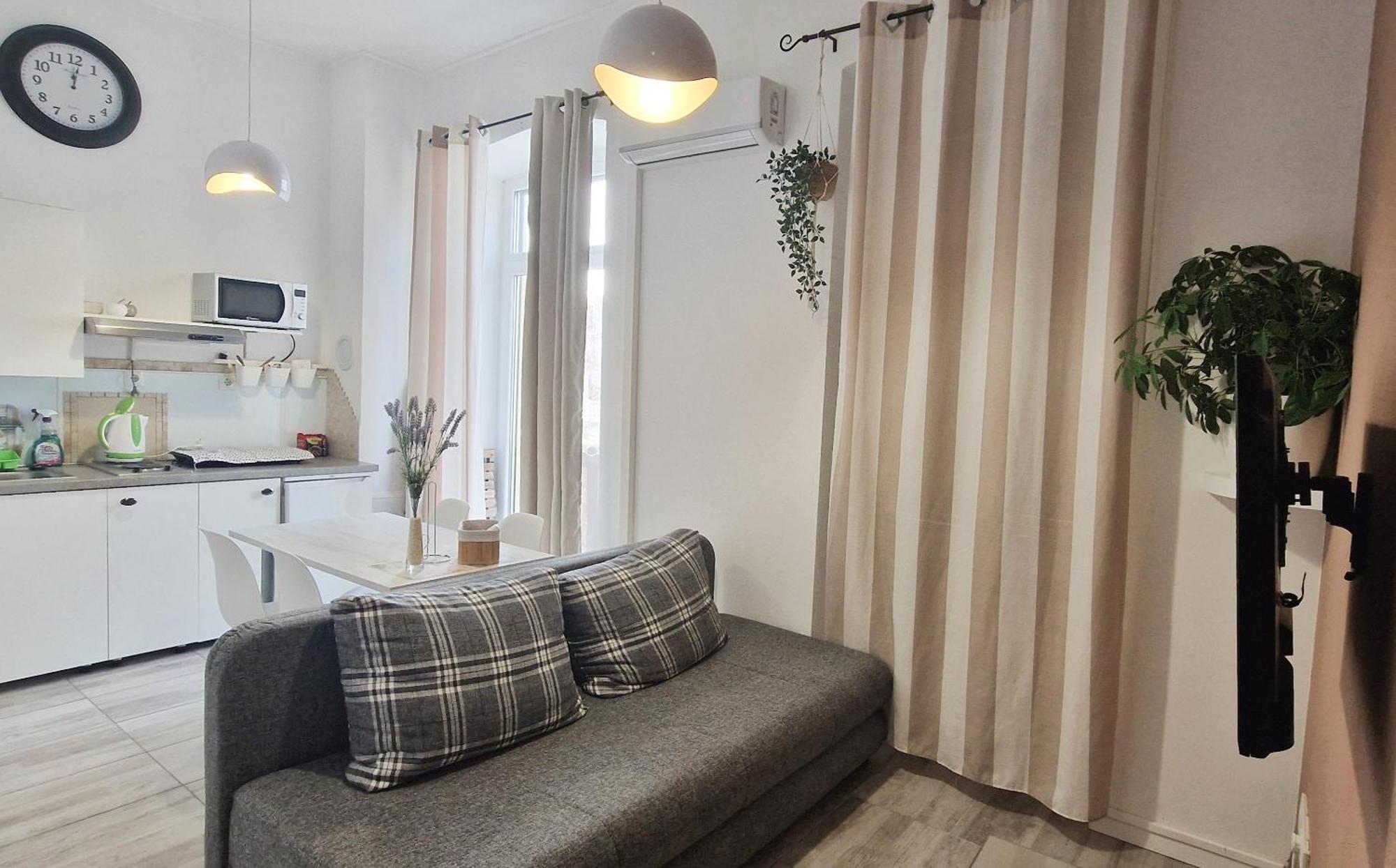 Apartment Megy With Balcony In City Center Crikvenica Kültér fotó