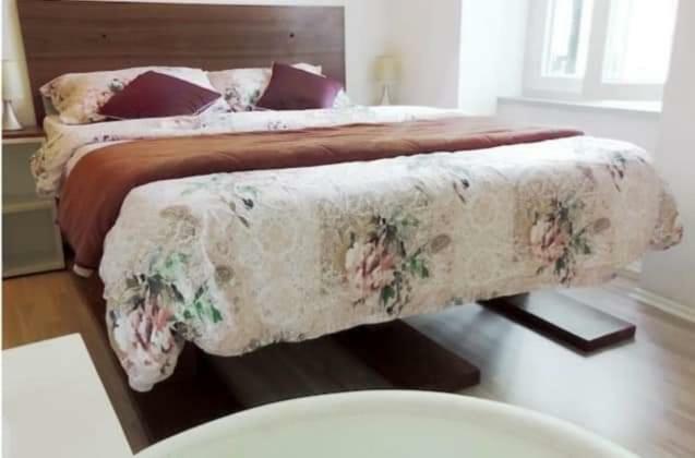 Apartment Megy With Balcony In City Center Crikvenica Kültér fotó